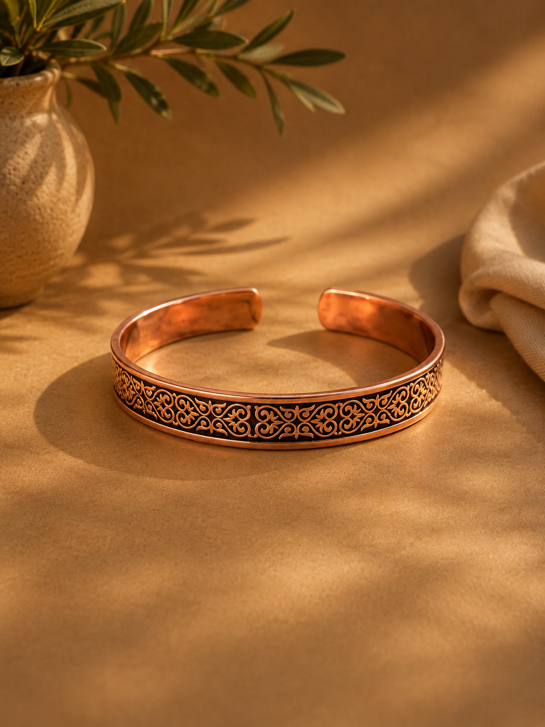 Rubria Arabesque Copper Cuff