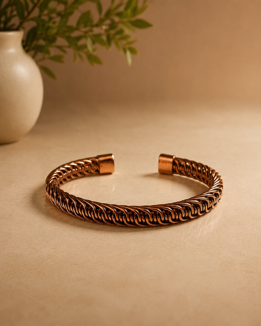Rubria Sovereign Twist Copper Cuff
